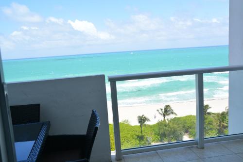 New Point Miami Beach Apartments - image 2