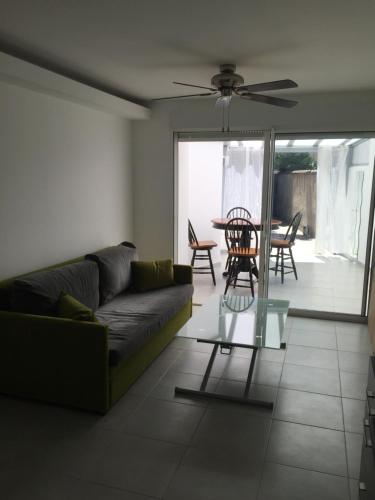 Maison de village gîte à louer Fontvieille