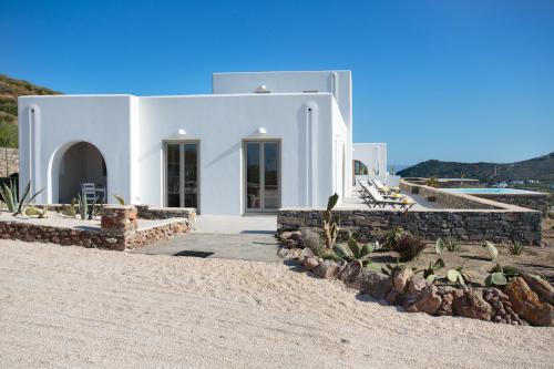נוף חוץ, Natura Villas Paros in מולוס פראו