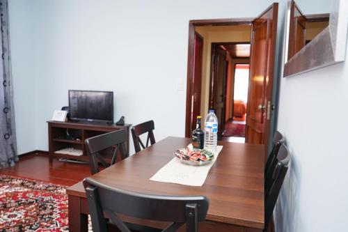  Oporto Mega Flat by Amber Star Rent in Porto