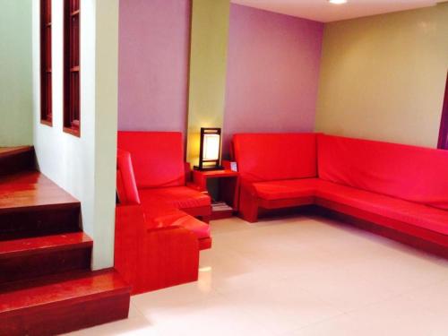 ล็อบบี้, ชอร์ ไทม์ โฮเต็ล แอนเนกซ์ (Shore Time Hotel Annex) in สถานี 2