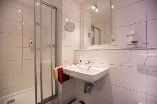 Hotel Graf Waldersee - image 2