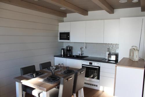 Naava Chalets - image 4