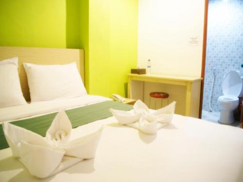 Leos Hotel - Tomohon