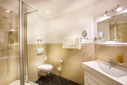 Hotel Kiel by Golden Tulip - image 13