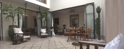 Riad Le J - image 2