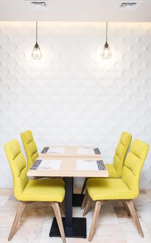 Hotel Bistrita - image 2