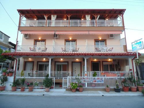 Billy's House Billy's House