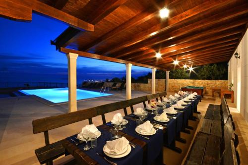 Villa View 4 You - main image