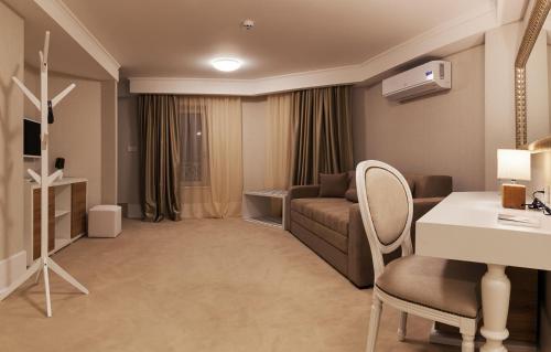 Castello Boutique Hotel - image 12