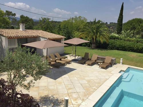 Stylish villa in Mougins with private pool