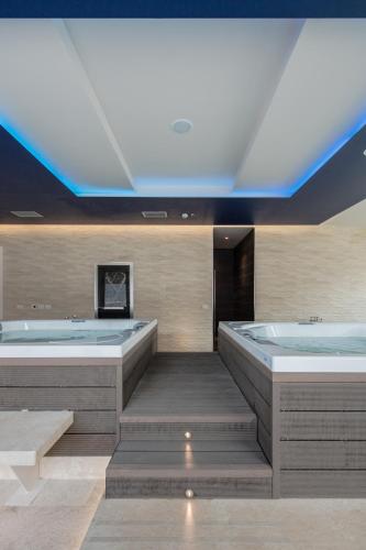 Hot tub, Hotel Corte Rosada, Affiliated by Meliá in Alghero