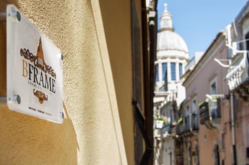 BFRAME Cornice Barocca, Ragusa