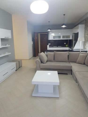 Modern cozy apartment seaview - image 13