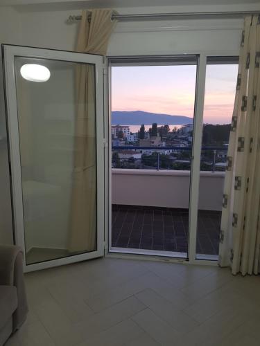 Modern cozy apartment seaview - image 2