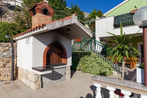 Iekārtas, Apartment Stela with heated private pool and Whirlpool Gornje Sitno in Srinjine