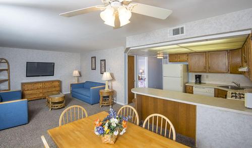 Astronaut Motel - image 7
