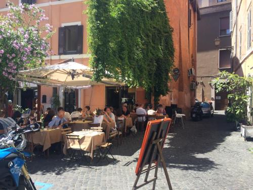 Moroni Trastevere Cozy Apartment, Rzym (zdjęcie 6)