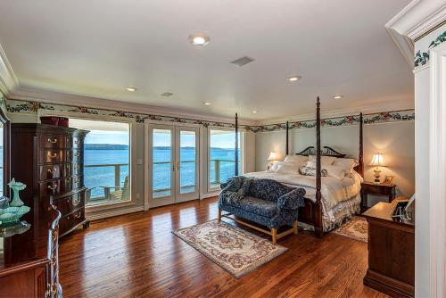 Sea Mist Waterfront B&B - image 5