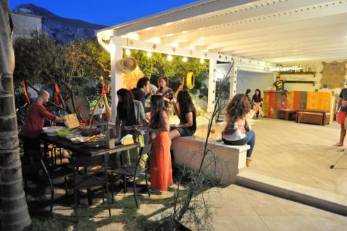 Timbuktu Hostel – San Vito Lo Capo, CA