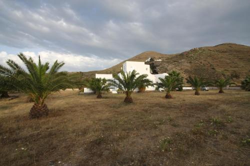 Pelagos Hotel - Oia - main image