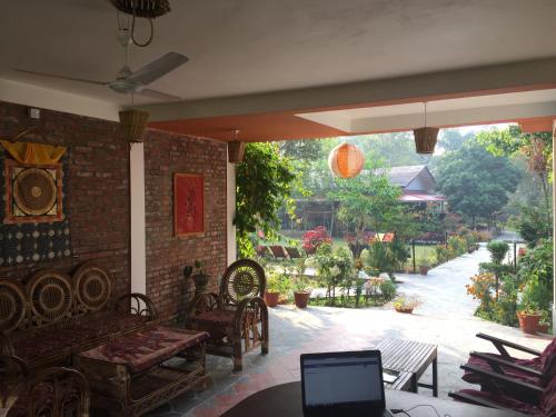 avla, Chautari Garden Resort in Chitwan