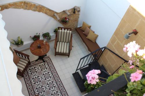 派迪亞斯旅館 (pedieos guest house) in 老城