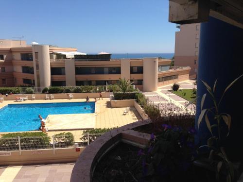 Résidence avec piscine et box, vue sur mer - Location saisonnière - Sète