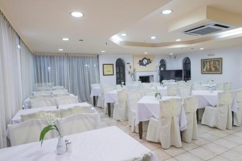 Creta Aquamarine Hotel - image 3