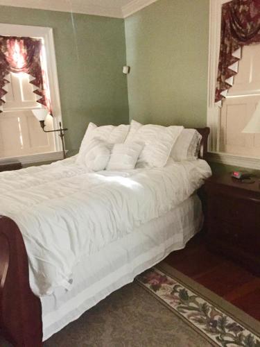 Stephen Clay Homestead Bed and Breakfast - main image
