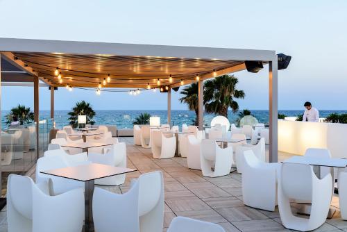 ห้องอาหาร, Estival ElDorado Resort in แคมบริลส์