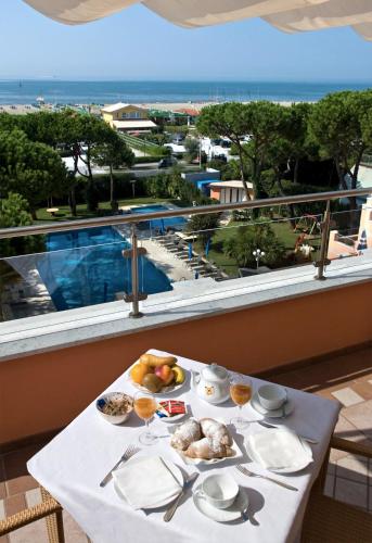 Вид, Versilia Palace Hotel in Маріна ді Піетрасанта