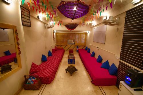 

Basti - A Backpackers Hostel