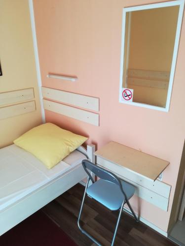 Cinema House Single & Double Rooms - image 14