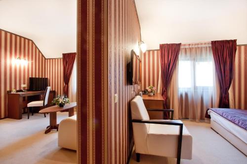 Best Western Plus Bristol Hotel - main image