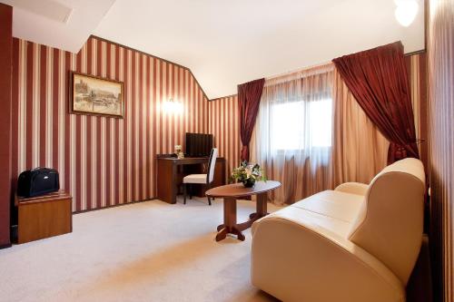 Best Western Plus Bristol Hotel - image 3