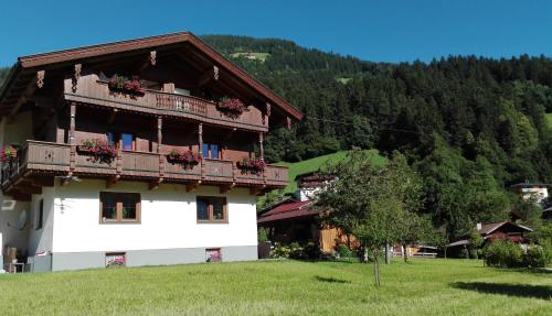  Apartment Theresia, Pension in Schwendau