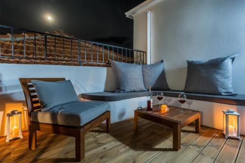 Exterior view of Evagelia's deluxe villa-Jacuzzi in Skopelos center