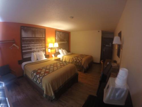 Super 8 by Wyndham Waco University Area in Waco, USA