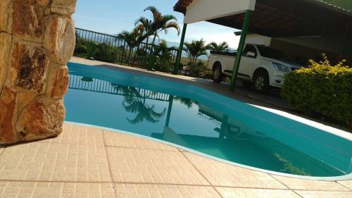 สระว่ายน้ำ, Pousada Sao Judas Tadeu in กวาราตินกิวต้า