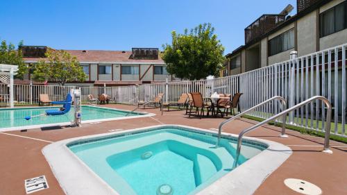 Best Western Westminster Inn - Hotel - Westminster