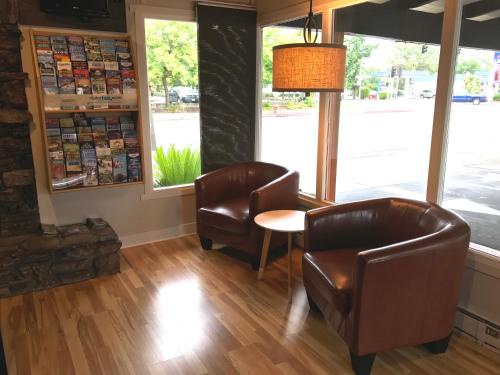 Thunderbird Lodge - image 5