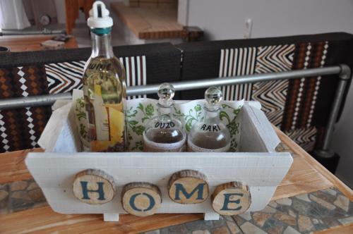 Your Home, Atény (fotografie 6)