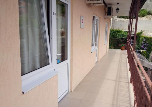 Yuzhny Guest House - image 5
