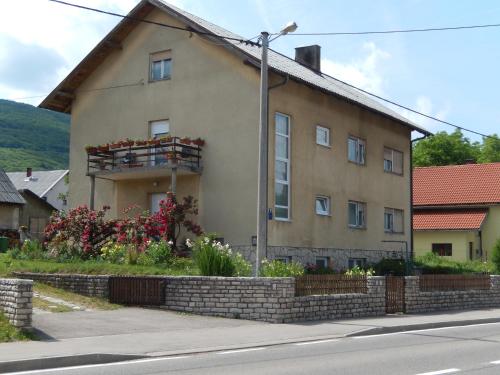  Apartment Orlić, Pension in Korenica bei Bunić