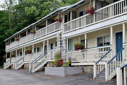 Inn on The Hill 5
