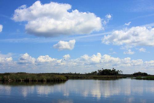 Lakeside Vacations - image 2