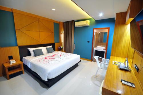 2 twin beds