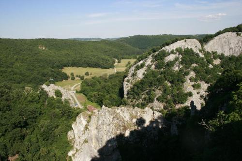 Base Camp for Adventurers-Urban Guerrilla - image 3