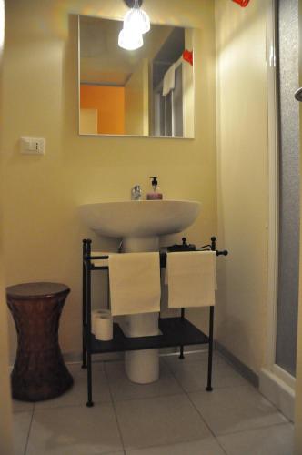 B&B Al Canto del Cavour - image 2